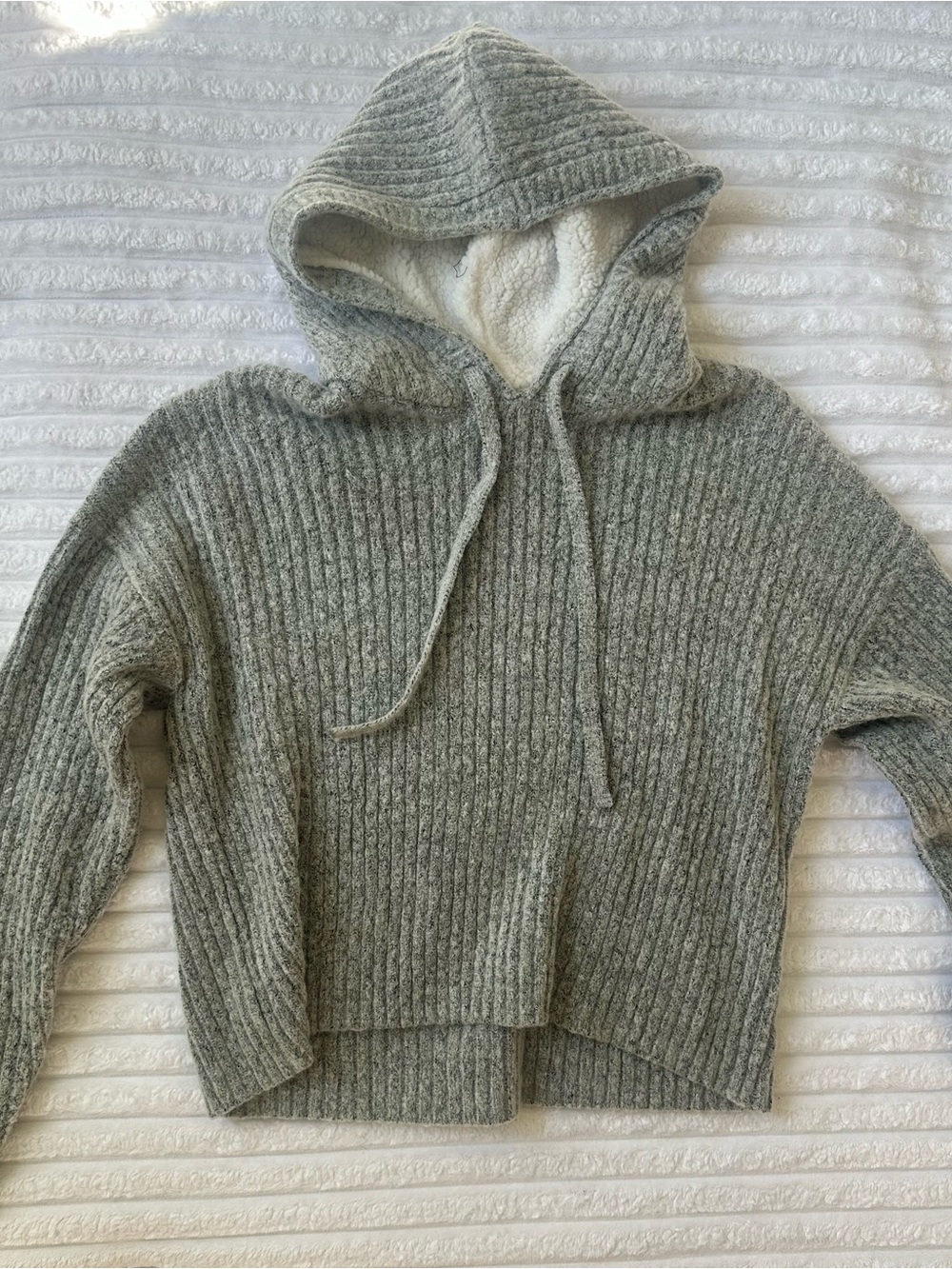 Almost Famous Heather Gray Ribbed Hooded Sweater